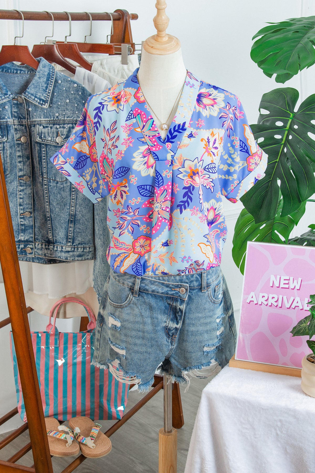Floral V-neck Short Sleeve Blouse