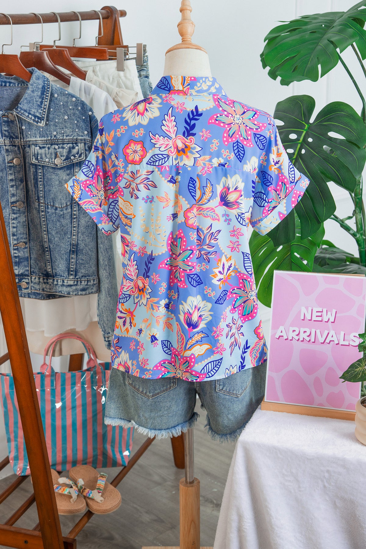 Floral V-neck Short Sleeve Blouse