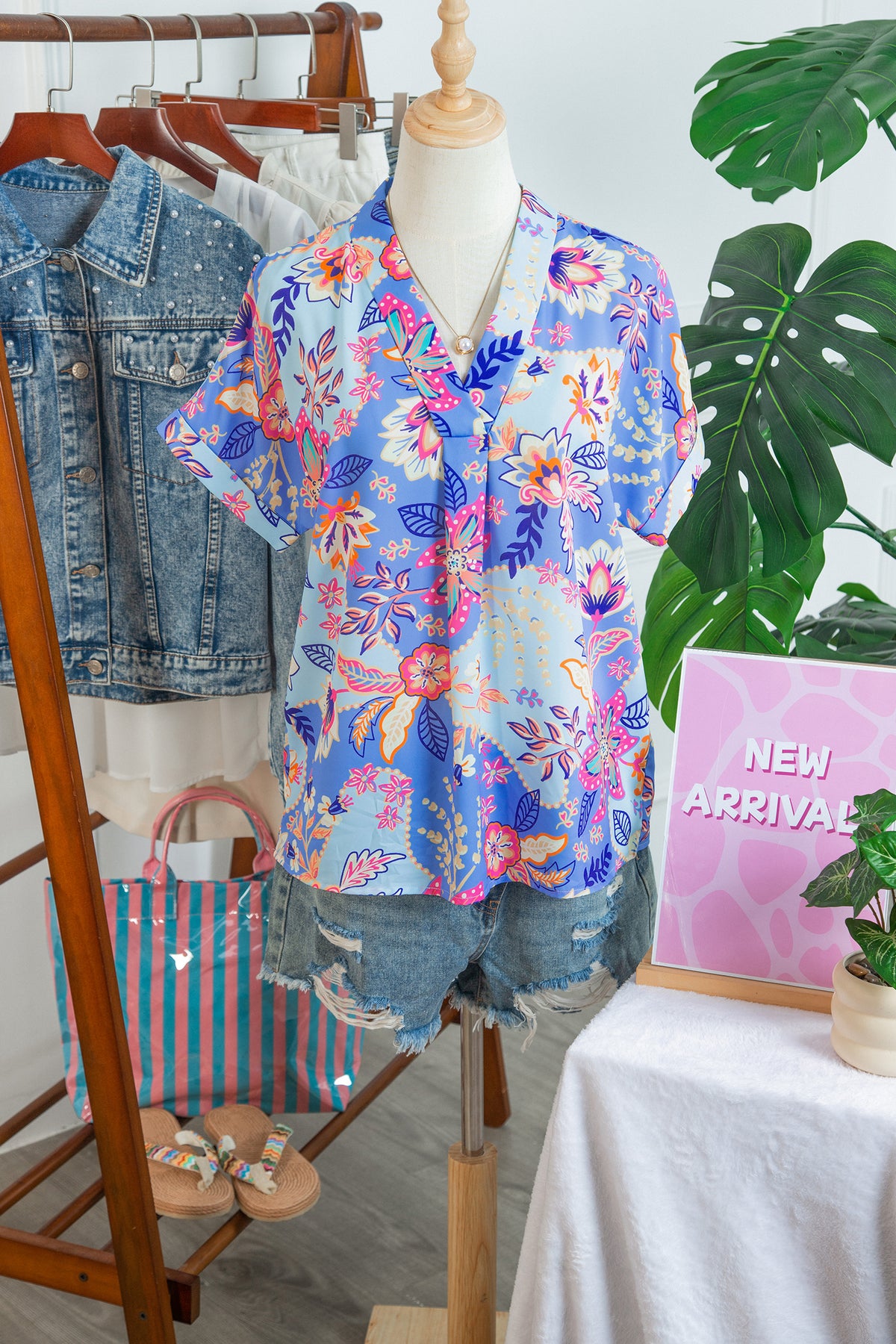 Floral V-neck Short Sleeve Blouse