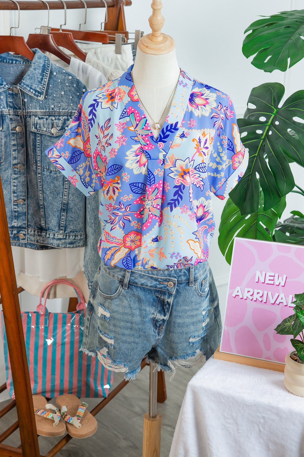 Floral V-neck Short Sleeve Blouse
