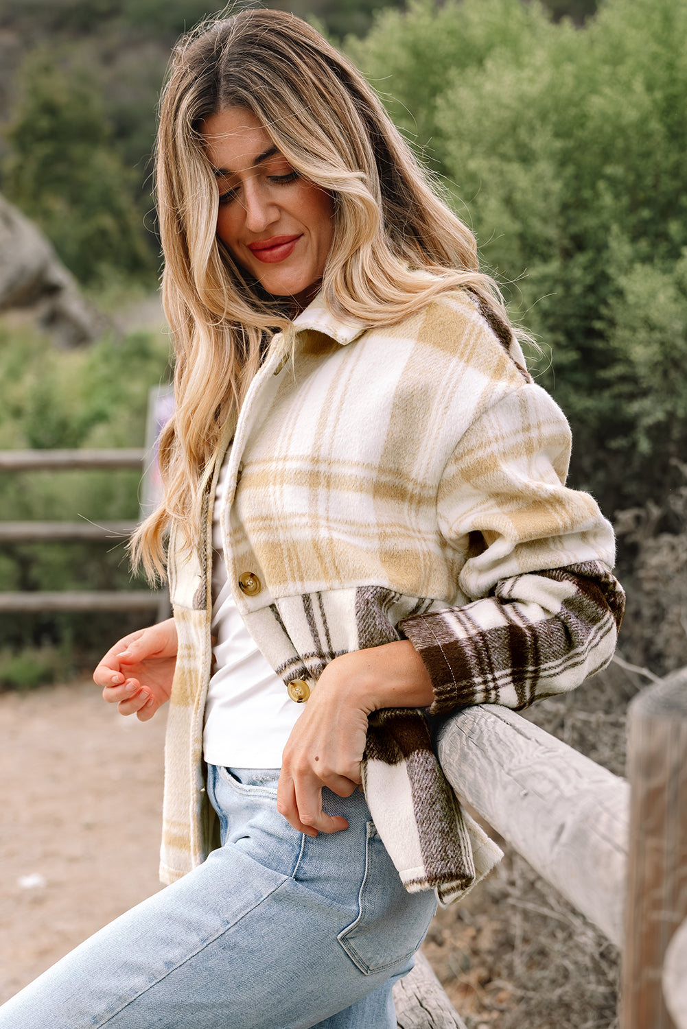 Side Pockets Buttoned Plaid Shackets