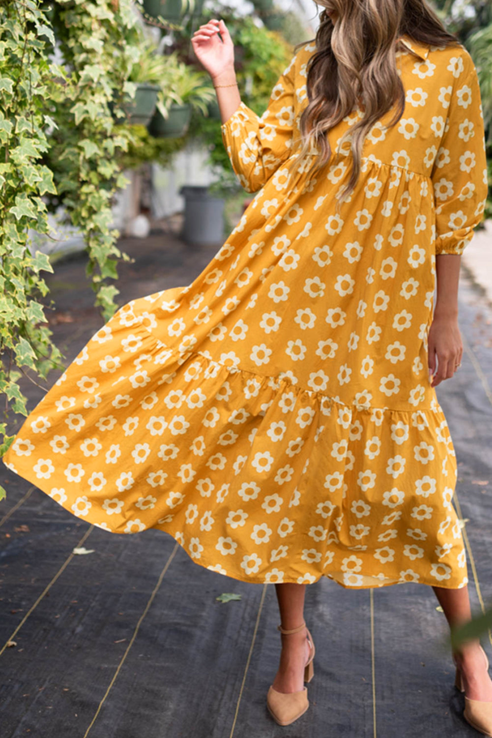 Flower Buttons Collared Maxi Dress