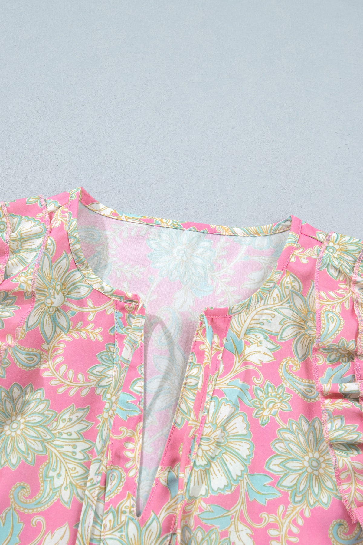 V-neck Floral Puff Sleeve Blouse